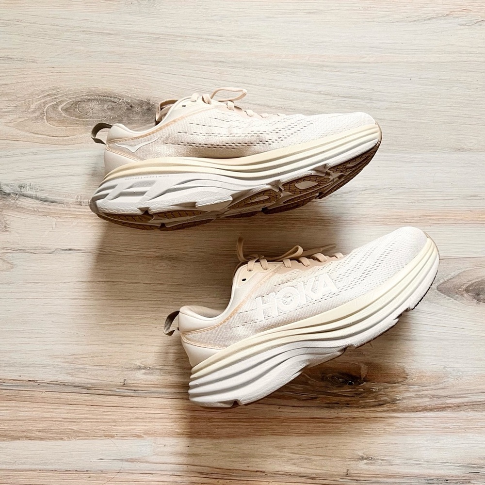 Hoka Bondi 8, 9 wide